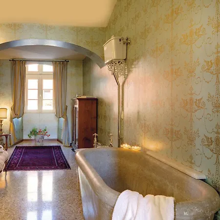 La Passalacqua Villa *
